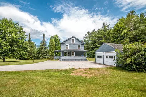 152 Parker Rd, Carroll, NH 03598