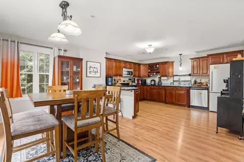 10 Bigos Ct, Rochester, NH 03867
