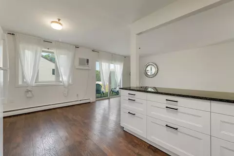 Living - 28 Tideview Dr, Dover, NH 03820 photo 1 of 6