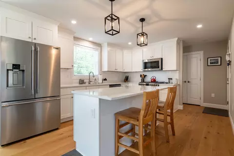 Kitchen - 10 Banner Dr, Dover, NH 03820 photo 2 of 5