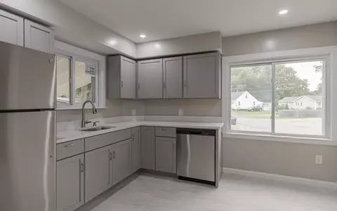 345 Marlboro St, Keene, NH 03431