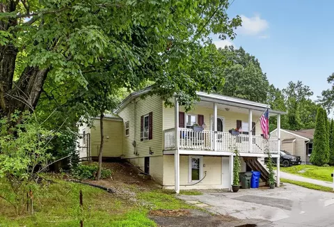91 Dunbar St, Manchester, NH 03103
