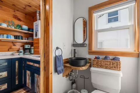 Bath - 16 Riverview Ter, Hampton, NH 03842 photo 1 of 5