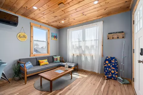 Living - 16 Riverview Ter, Hampton, NH 03842 photo 4 of 8