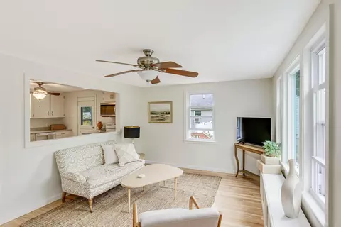 74 Pine St, Rollinsford, NH 03869