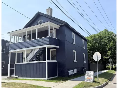 87 Spring St, Burlington, VT 05401