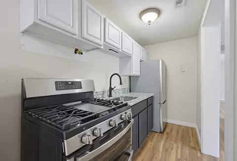 Kitchen - 6 Brookside Dr #2, Exeter, NH 03833 photo 2 of 3