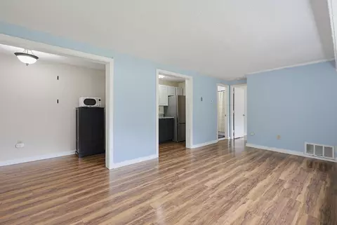 Living - 6 Brookside Dr #2, Exeter, NH 03833 photo 4 of 4