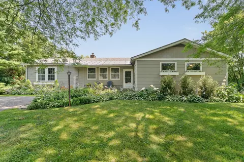 1450 Hinesburg Rd, South Burlington, VT 05403