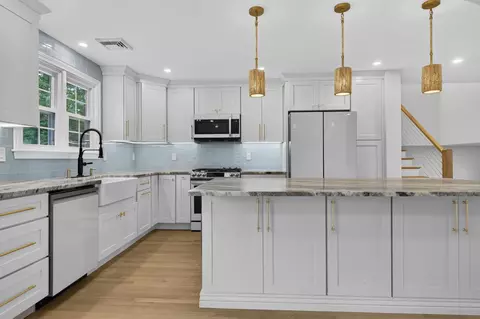 Kitchen - 91 Carolan Ave, Hampton, NH 03842 photo 1 of 4