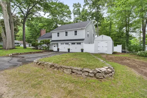 Exterior - 91 Carolan Ave, Hampton, NH 03842 photo 6 of 8