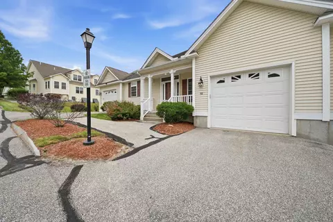 Exterior - 34 Mammoth Rd #18, Hooksett, NH 03106 photo 2 of 4