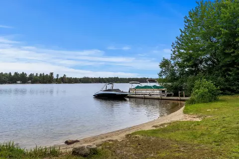 11 Dudley Dr, Middleton, NH 03887