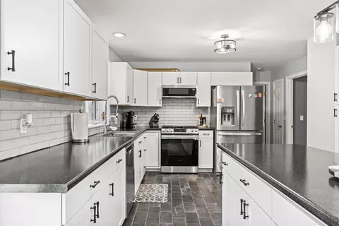 Kitchen - 68 Route 127 Rte, Warner, NH 03278 photo 3 of 6