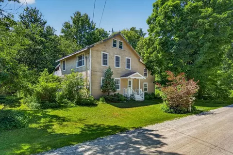 126 12w Shadow Ln, Pittsford, VT 05763