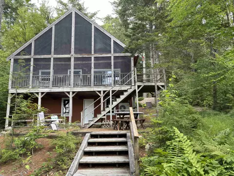 95 Sunset Shore Dr, Alton, NH 03810