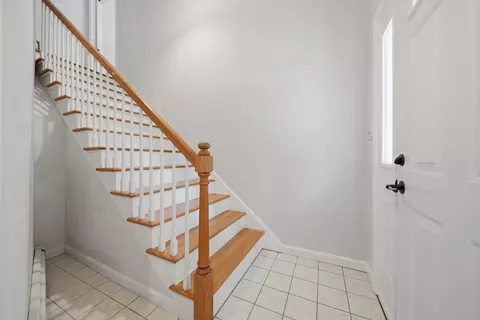 Entry Way - 1 Rock Forest Dr, Hooksett, NH 03106 photo 1 of 4