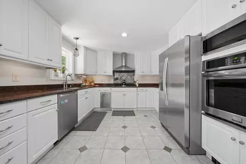 Kitchen - 1 Rock Forest Dr, Hooksett, NH 03106 photo 1 of 3