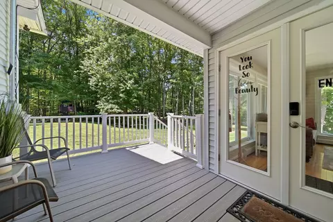 Exterior - 1 Rock Forest Dr, Hooksett, NH 03106 photo 5 of 5