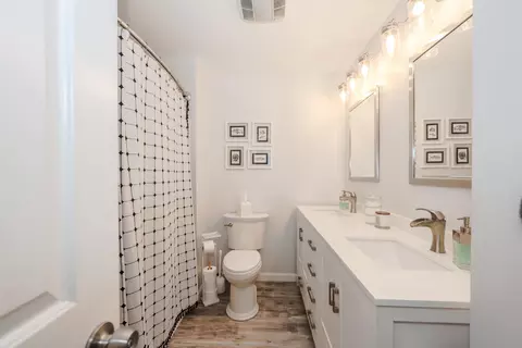 Bath - 1465 Hooksett Rd #117, Hooksett, NH 03106 photo 2 of 3