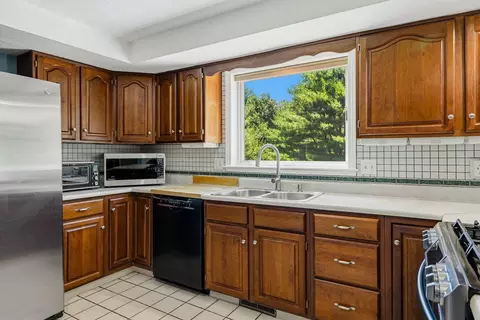 Kitchen - 3 Gold Post Rd, Dover, NH 03820 photo 3 of 3