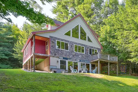 65 Garmish Rd, Conway, NH 03818