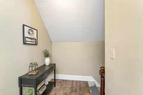 Entry Way - 19 Stevens Ave, Meredith, NH 03253 photo 2 of 2