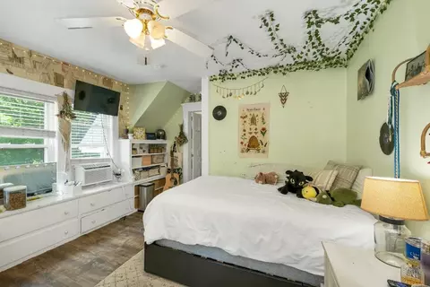 Bedroom - 19 Stevens Ave, Meredith, NH 03253 photo 7 of 11