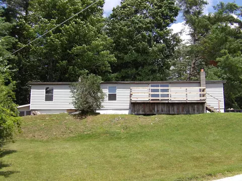 124 Clarendon Rd, Wallingford, VT 05773