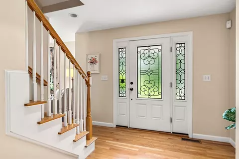Entry Way - 8 Leni Rd, Windham, NH 03087 photo 1 of 4