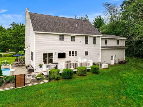 Exterior - 8 Leni Rd, Windham, NH 03087 photo 10 of 12