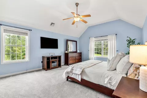 Bedroom - 8 Leni Rd, Windham, NH 03087 photo 1 of 7