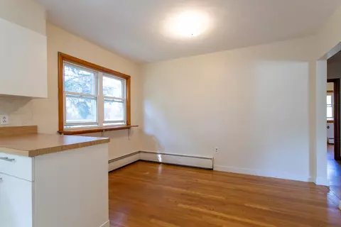 Living - 16 Tuck Rd, Hampton, NH 03842 photo 2 of 5