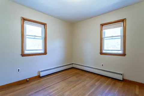 Bedroom - 16 Tuck Rd, Hampton, NH 03842 photo 1 of 6