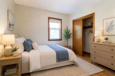 Bedroom - 16 Tuck Rd, Hampton, NH 03842 photo 3 of 6