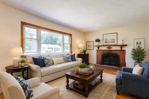 Living - 16 Tuck Rd, Hampton, NH 03842 photo 4 of 5