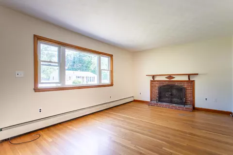 Living - 16 Tuck Rd, Hampton, NH 03842 photo 3 of 5