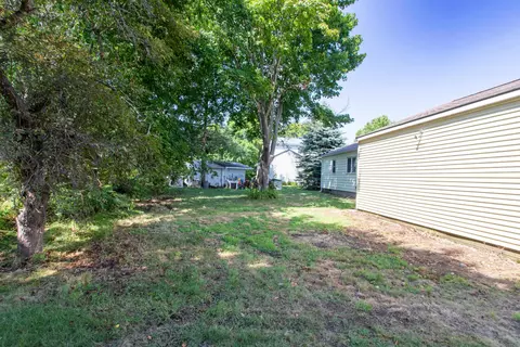 Exterior - 16 Tuck Rd, Hampton, NH 03842 photo 6 of 6