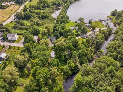 15 Payne Rd, Lebanon, NH 03766