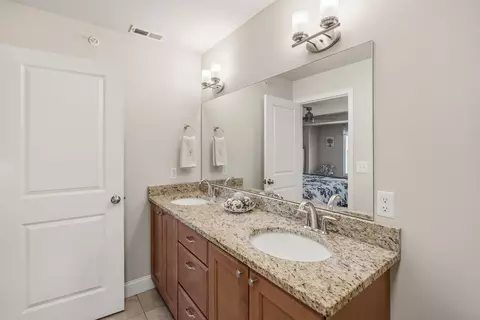 Bath - 11 Manor Dr #C, Hooksett, NH 03106 photo 1 of 3