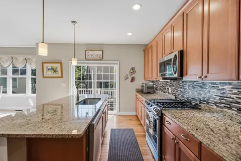 Kitchen - 11 Manor Dr #C, Hooksett, NH 03106 photo 2 of 3