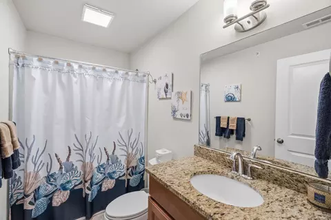 Bath - 11 Manor Dr #C, Hooksett, NH 03106 photo 3 of 3