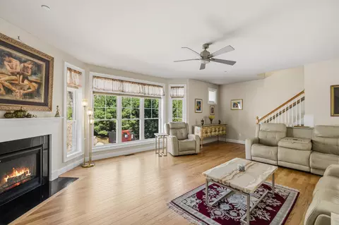 Living - 11 Manor Dr #C, Hooksett, NH 03106 photo 1 of 3