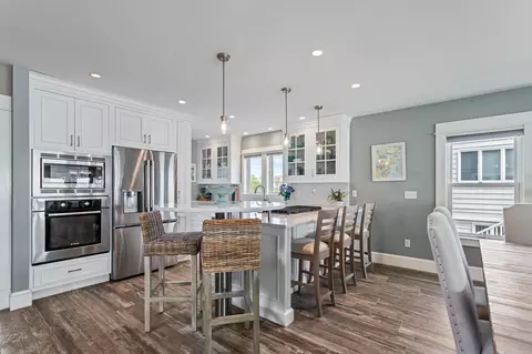 Kitchen - 4 Noreast Ln, Hampton, NH 03842 photo 4 of 8