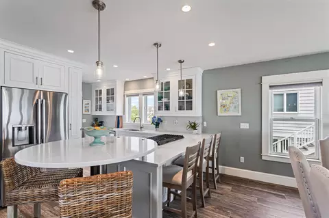 Kitchen - 4 Noreast Ln, Hampton, NH 03842 photo 1 of 8