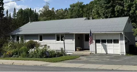 447 Concord Ave, Saint Johnsbury, VT 05819