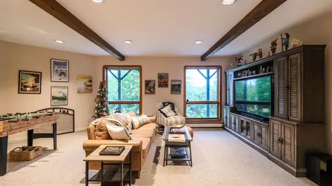Living - 99 Johnson Loop, Ludlow, VT 05149 photo 4 of 6