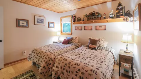Bedroom - 99 Johnson Loop, Ludlow, VT 05149 photo 2 of 12