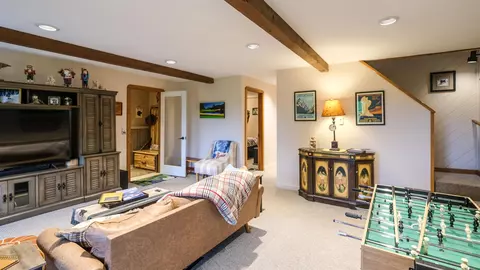 Living - 99 Johnson Loop, Ludlow, VT 05149 photo 6 of 6