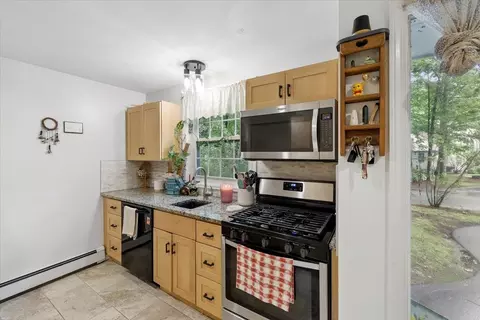 Kitchen - 1465 Hooksett Rd #108, Hooksett, NH 03106 photo 2 of 3